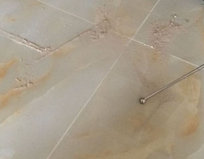 宁安瓷砖空鼓维修公司分享粘合剂选择不当在瓷砖铺贴过程中可能导致以下问题